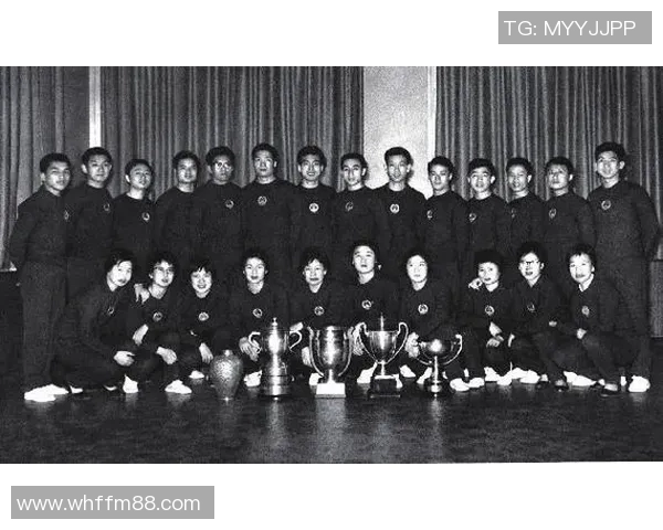 重庆乒乓球队与南京乒乓球队赛后复盘分析意识与战术对比