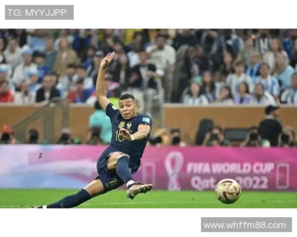 足球明星的魅力瞬间与经典瞬间图片分享,带你领略他们的风采与成就 足球明星的魅力瞬间与经典瞬间图片分享,带你领略他们的风采与成就